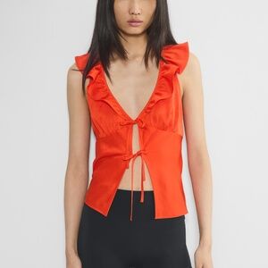 Aritzia Wilfred Tonka Satin Blouse -Satin sleeveless V-neck ruffled blouse